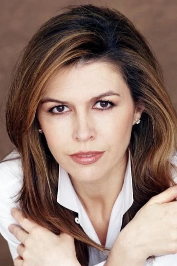 Finola Hughes की तस्वीर