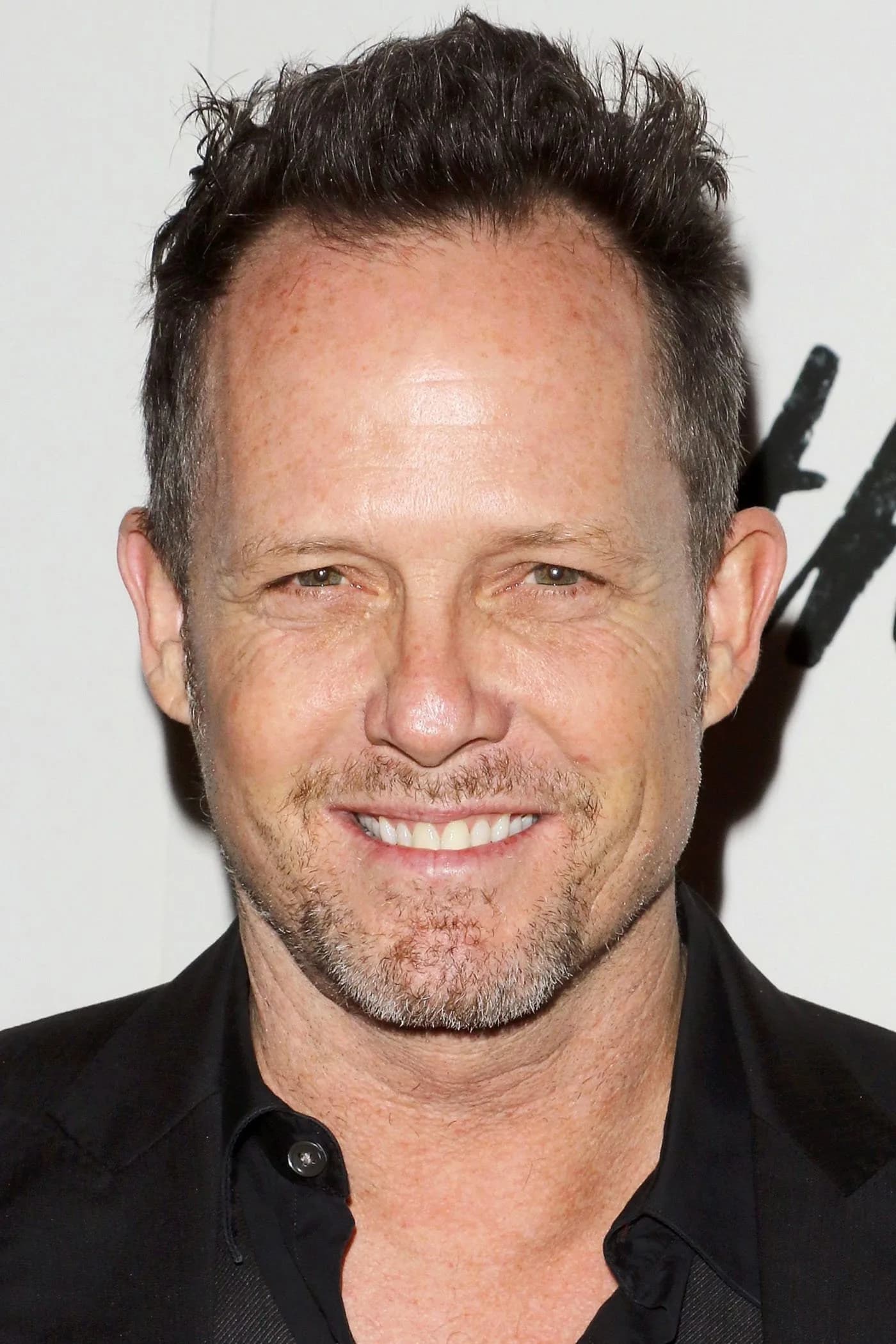 Dean Winters fotoğrafı
