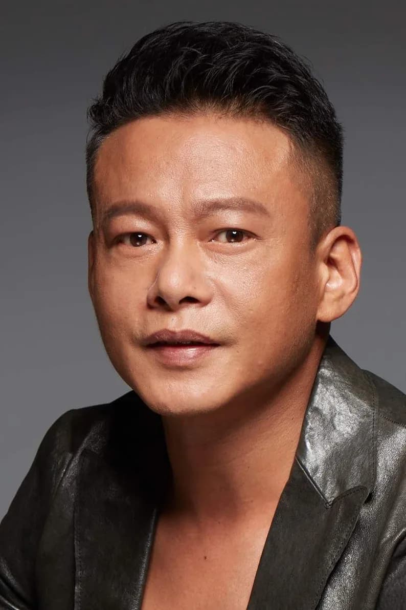 李康生的照片