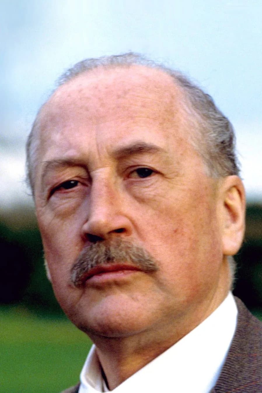 Bernard Hepton photo