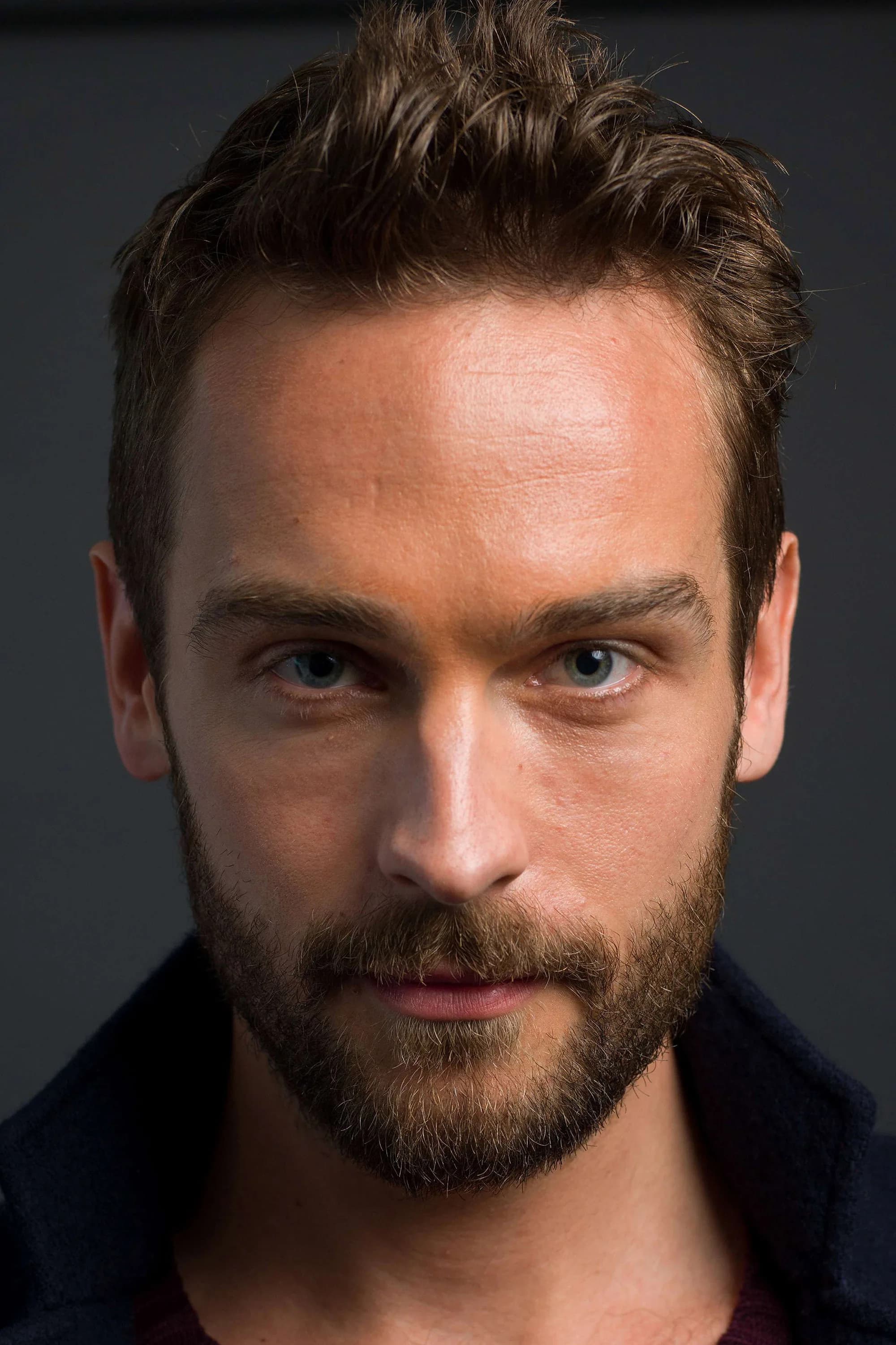 Photo de Tom Mison