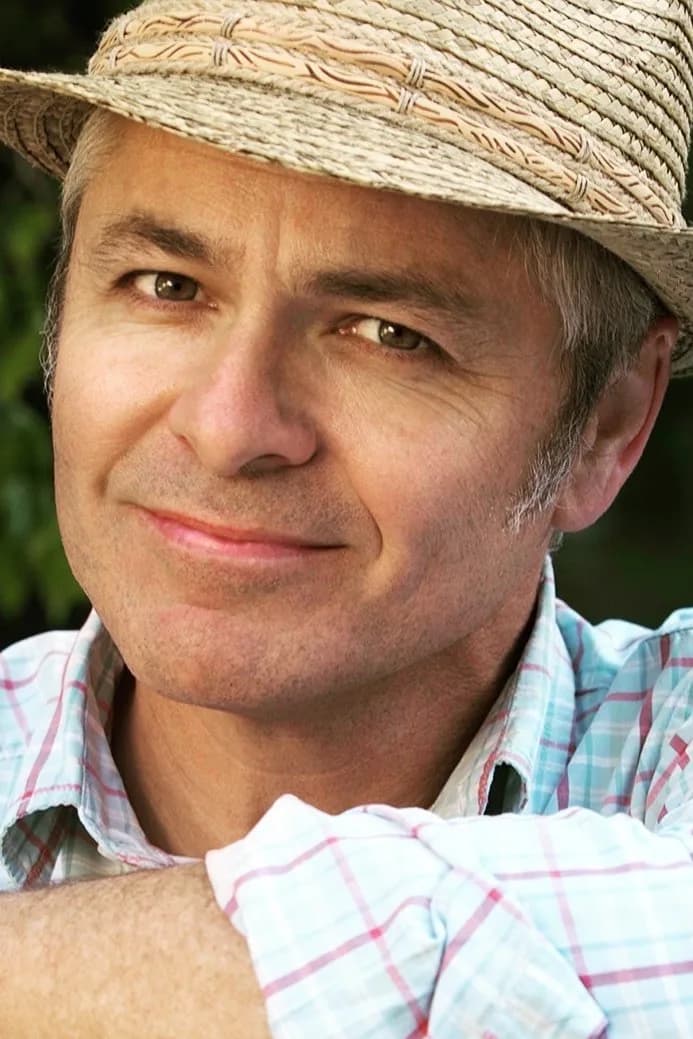Toby Oliver की तस्वीर