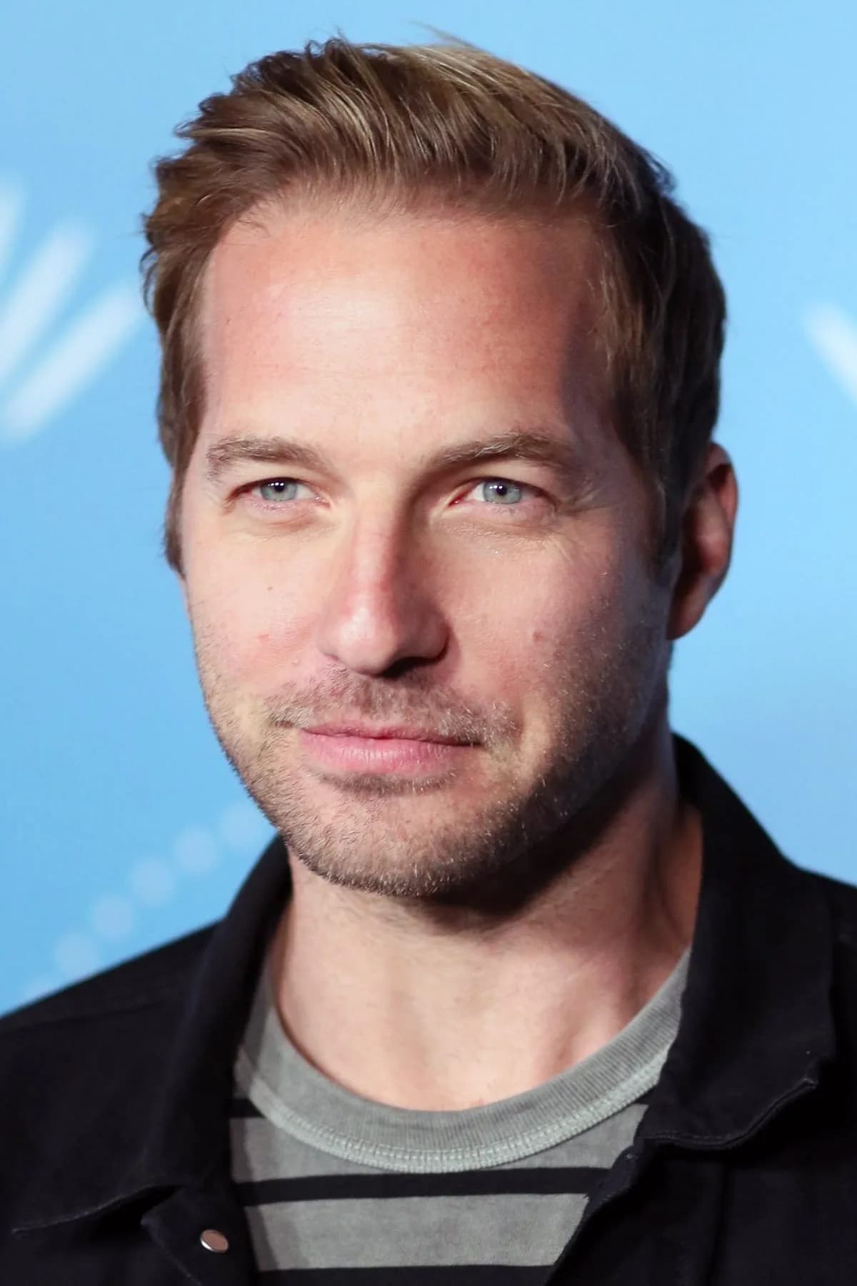 Ryan Hansen की तस्वीर