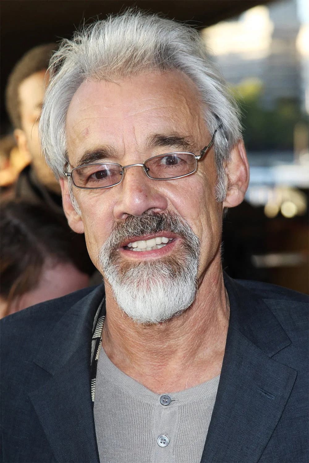 Roger Lloyd Pack fotoğrafı