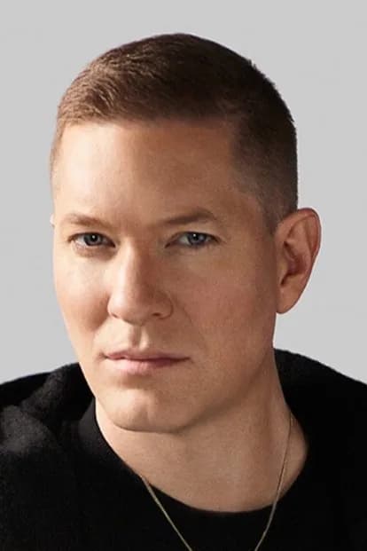 Joseph Sikora 사진