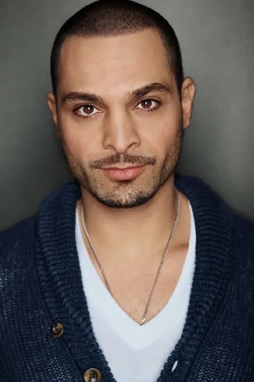 Michael Mando की तस्वीर