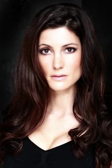 Julia Benson 사진