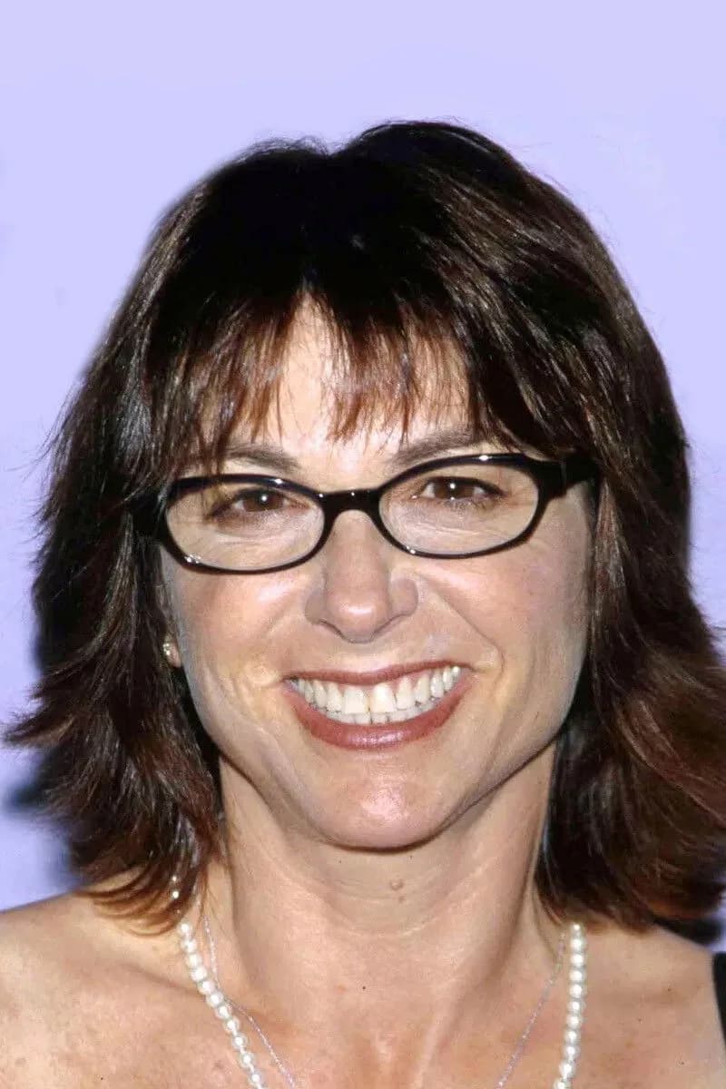 Dinah Manoff fotoğrafı