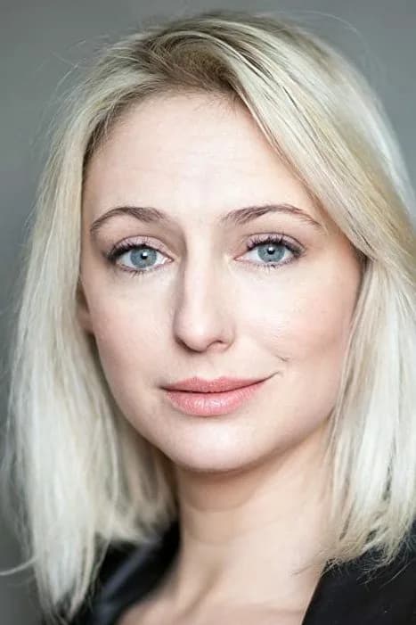 Ali Bastian的照片