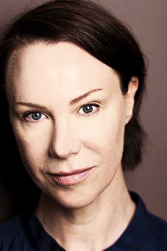 Belinda McClory photo