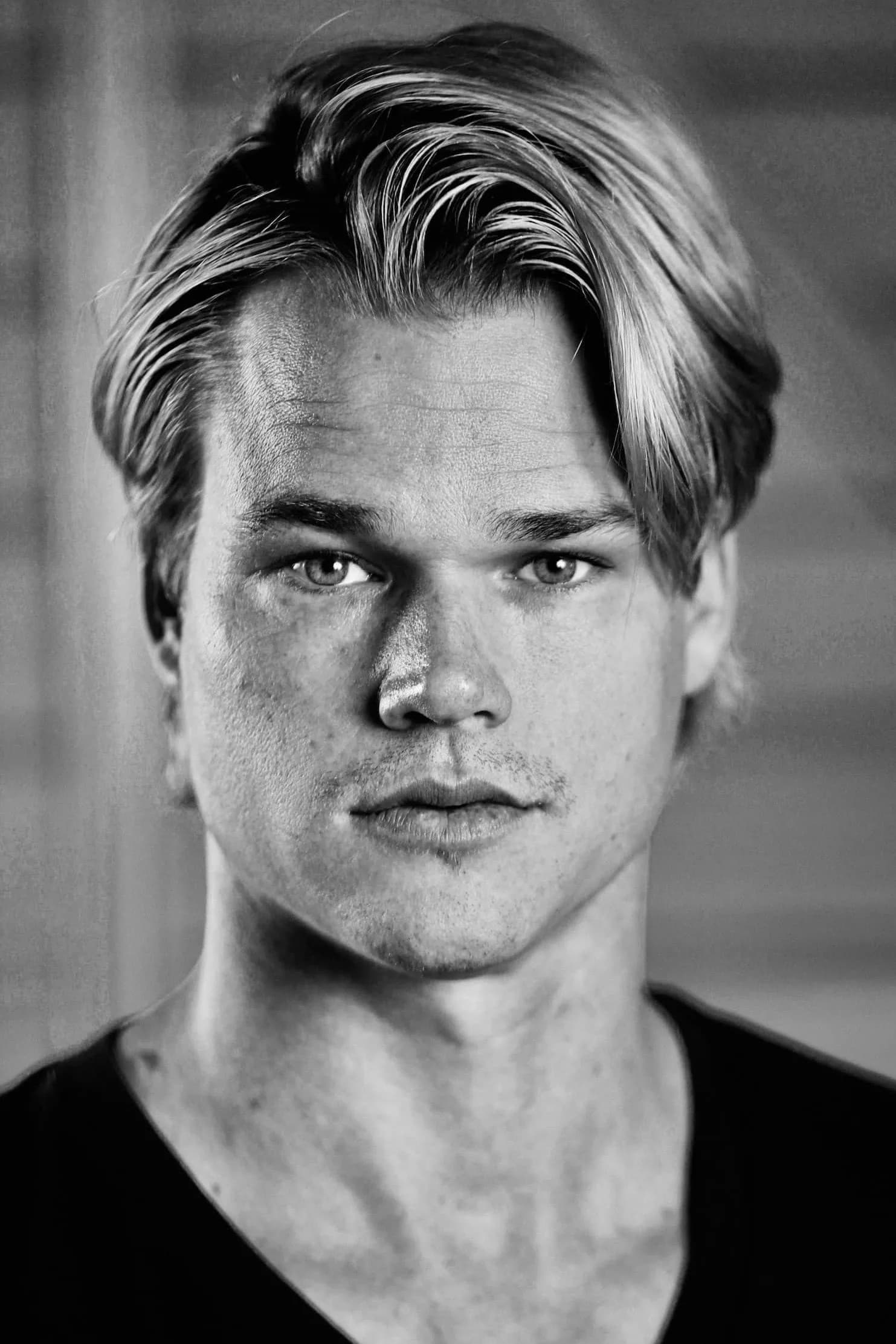Brendan Miller 사진