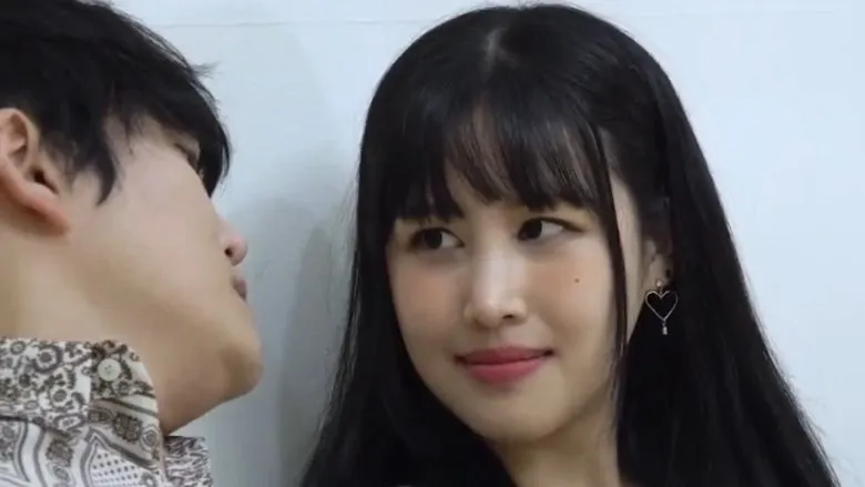 Banner for 18 Year Old Model Rika's Fancy Walk