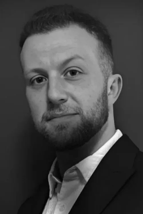 Profile photo of Aaron Deakins