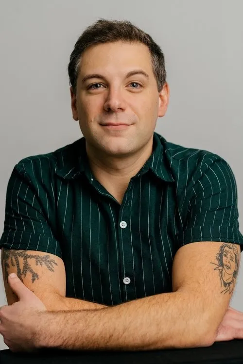 Profile photo of Aaron Harris