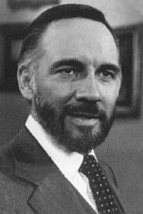 Profile photo of Aarón Hernán