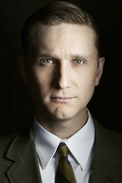 Profile photo of Aaron Staton