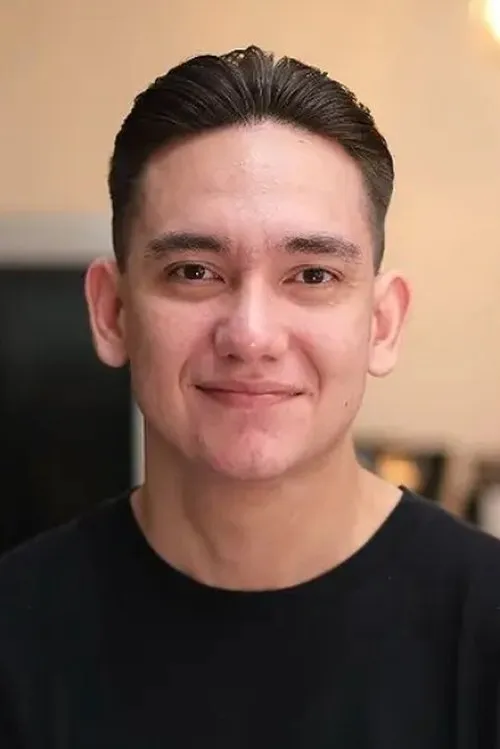 Photo of Adipati Dolken