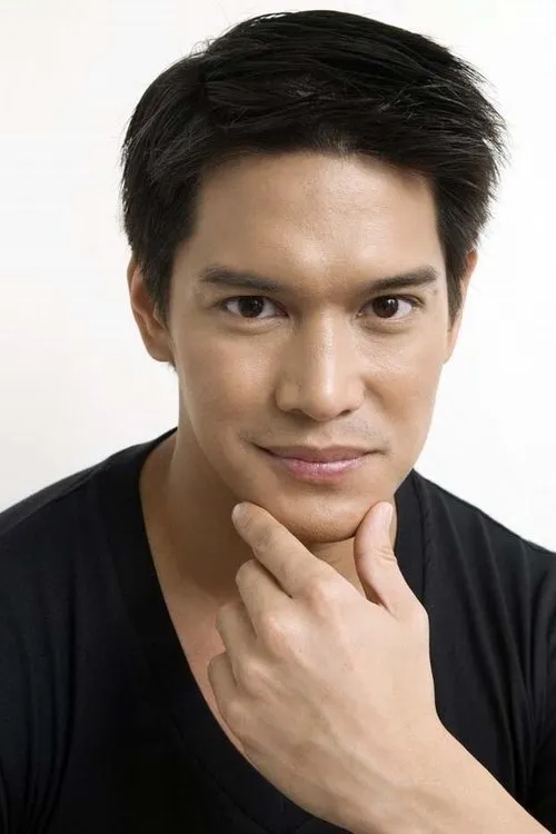 Photo of Adrian Alandy