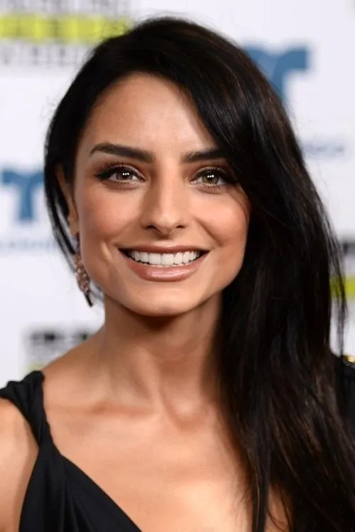 Photo of Aislinn Derbez