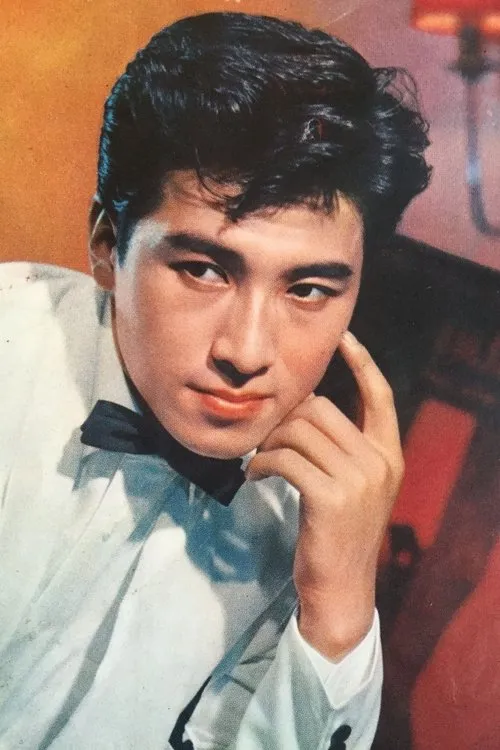 Photo of Akira Takarada