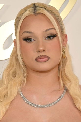 Profile photo of Alabama Barker