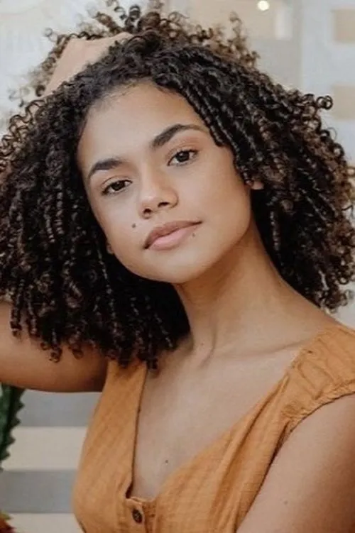 Photo of Alana Cabral