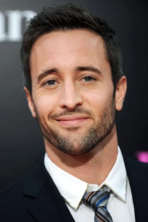 Photo of Alex O'Loughlin