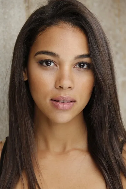 Photo of Alexandra Shipp