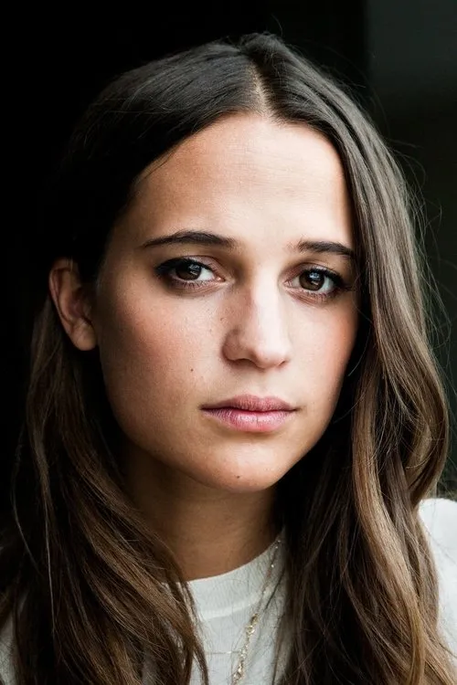 Photo of Alicia Vikander