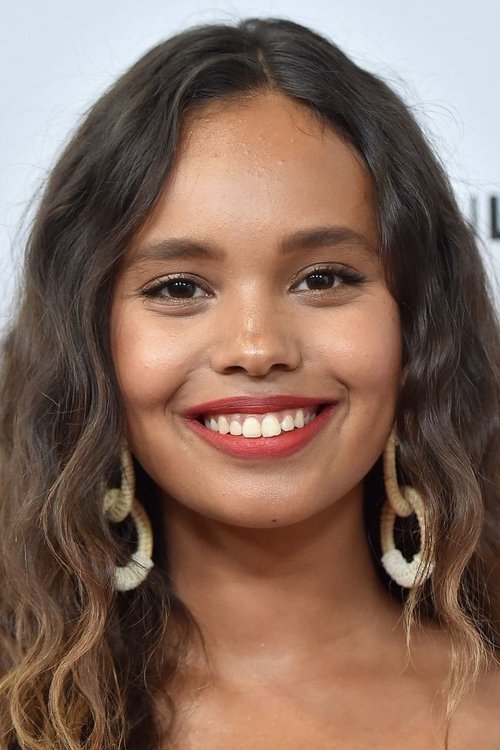 Photo of Alisha Boe