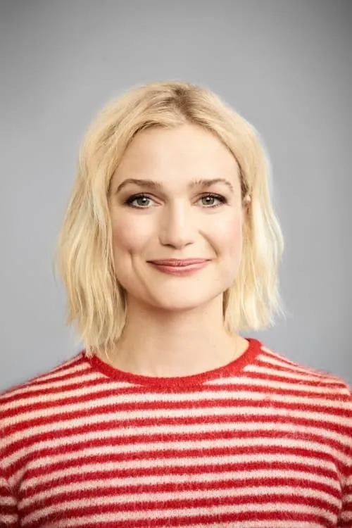 Photo of Alison Sudol