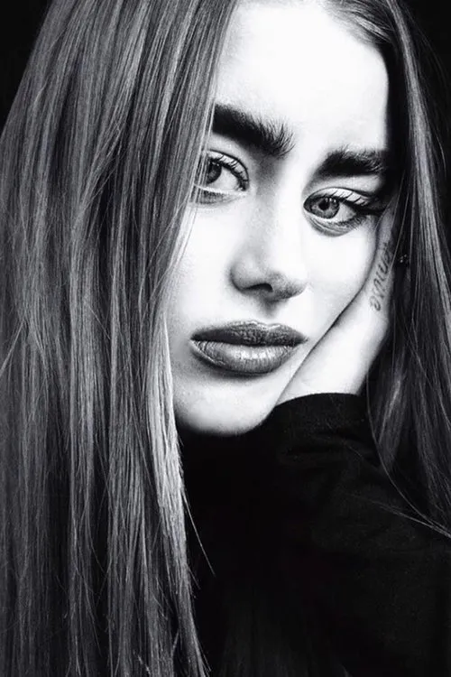 Profile photo of Alli Hart