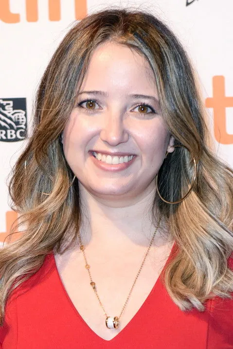 Profile photo of Alona Metzer