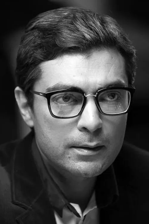 Profile photo of Alyy Khan