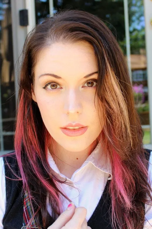 Photo of Amber Lee Connors