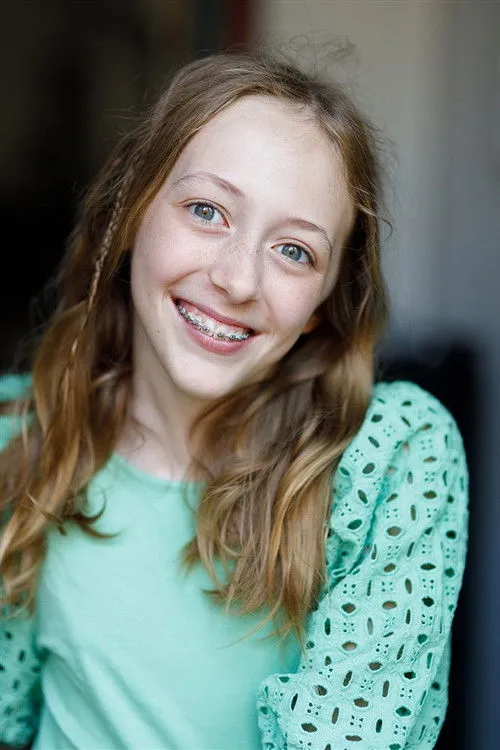 Profile photo of Anaïs Saint-Yves