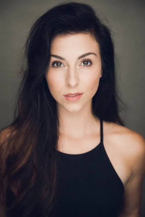 Photo of Analisa Wall