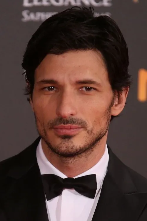 Photo of Andrés Velencoso