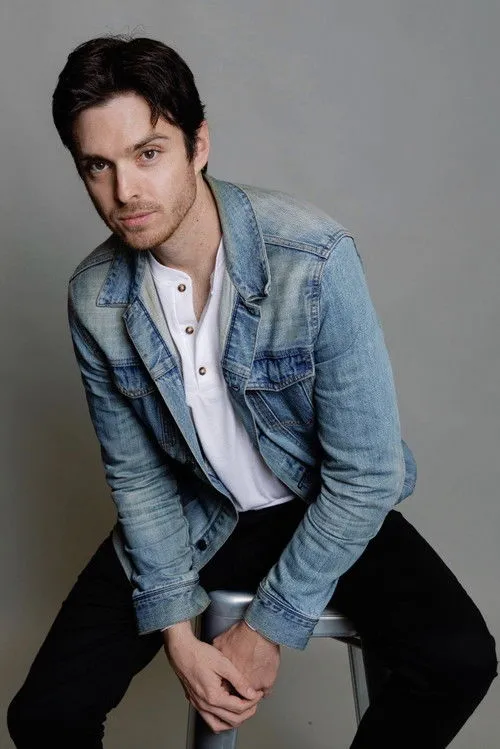 Profile photo of Andrew Thomas