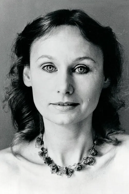 Photo of Angela Pleasence