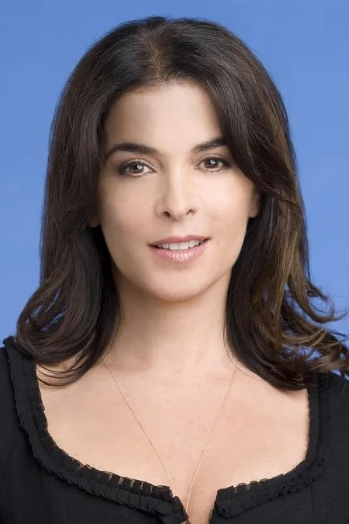 Photo of Annabella Sciorra