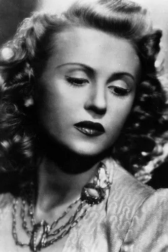 Photo of Annette Bach