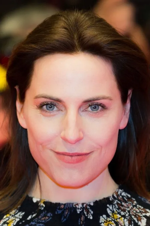 Photo of Antje Traue
