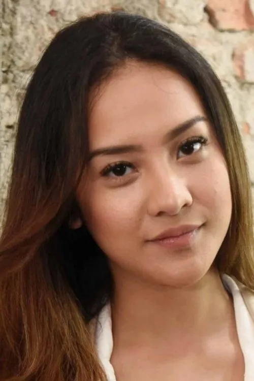 Photo of Anya Geraldine