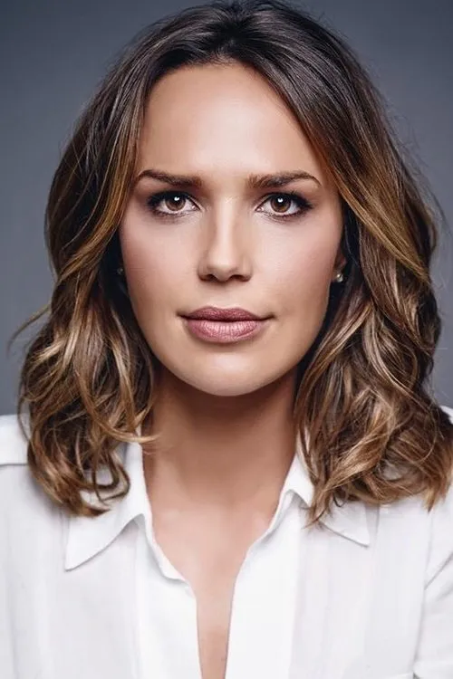 Profile photo of Arielle Kebbel