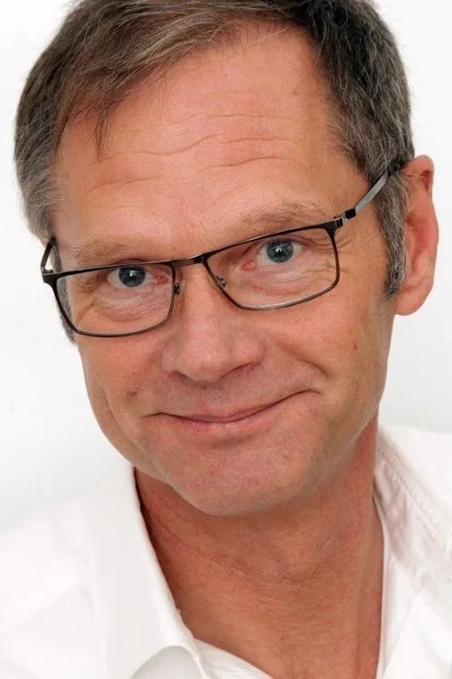 Profile photo of Arne Meerkamp van Embden