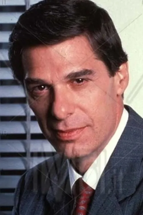 Profile photo of Arthur Taxier