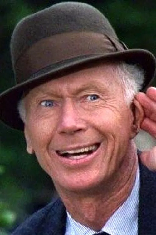 Profile photo of Arthur Tovey