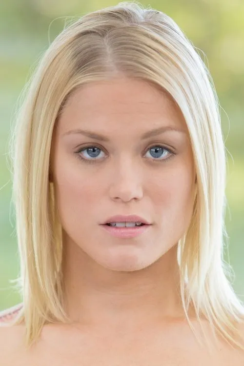 Profile photo of Ash Hollywood