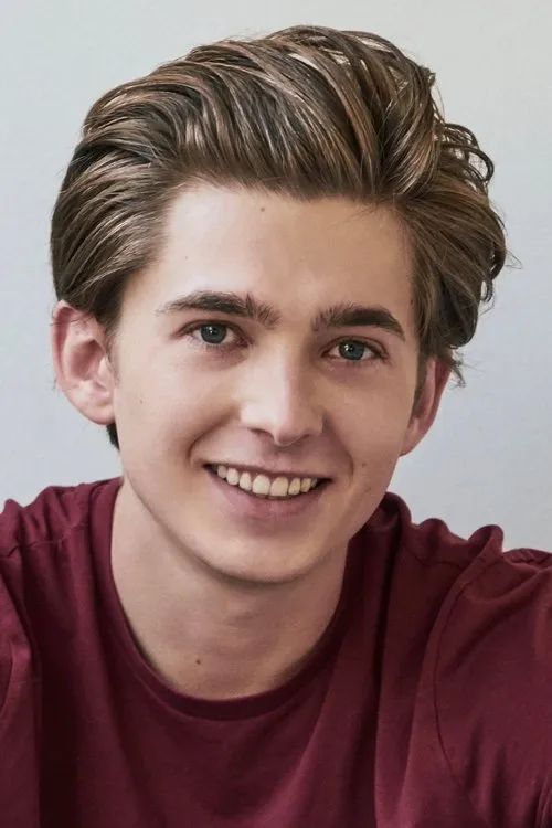 Profile photo of Austin Abrams